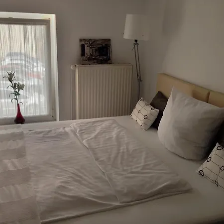 Casa de hóspedes Flughafen Leipzig *