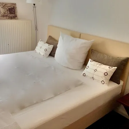 Casa de hóspedes Flughafen Leipzig *